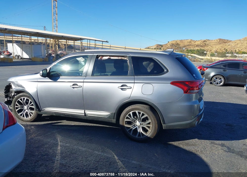 2017 MITSUBISHI OUTLANDER SE VIN: JA4AD3A37HZ021903