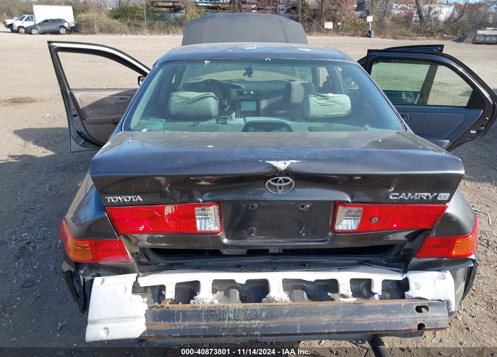 2000 TOYOTA CAMRY LE VIN: JT2BG22K6Y0446298