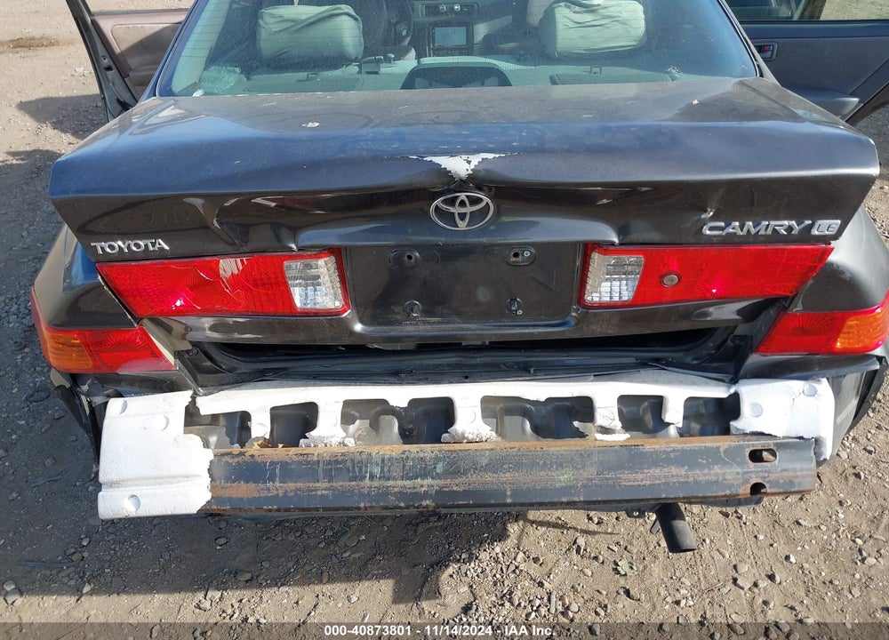 2000 TOYOTA CAMRY LE VIN: JT2BG22K6Y0446298