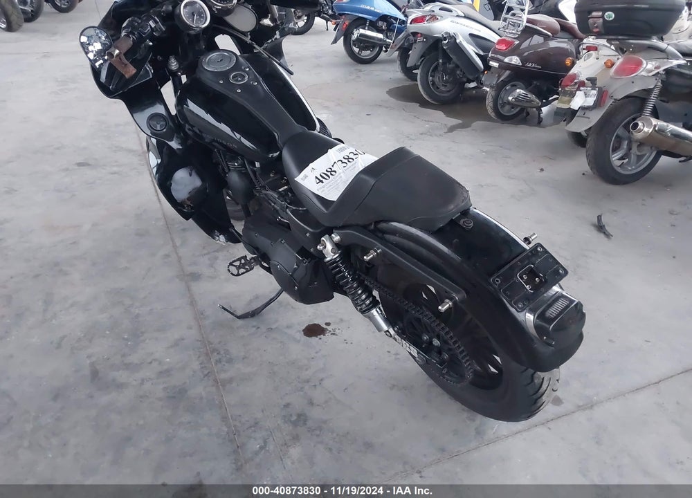 2005 HARLEY-DAVIDSON FXDXI VIN: 1HD1GRW315K309637