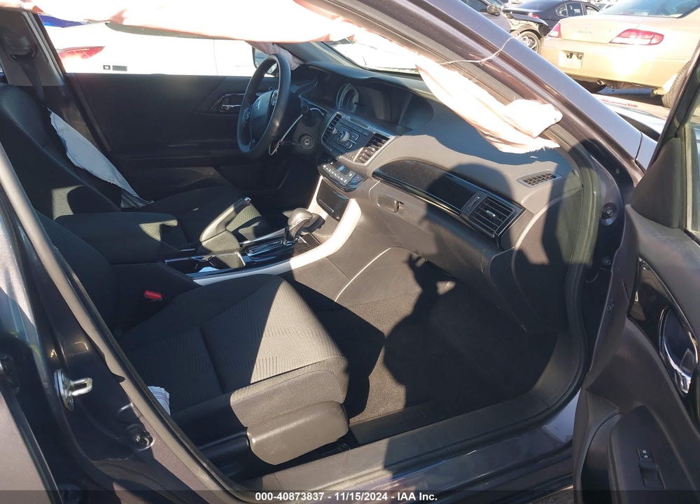 2017 HONDA ACCORD LX VIN: 1HGCR2F30HA114328