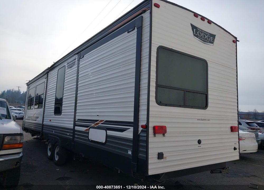 2021 FOREST RIVER WILDWOOD LODGE VIN: 4X4TWDM2XMM059998