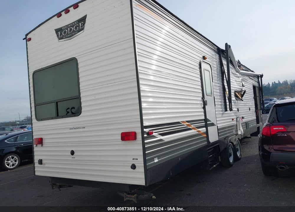 2021 FOREST RIVER WILDWOOD LODGE VIN: 4X4TWDM2XMM059998