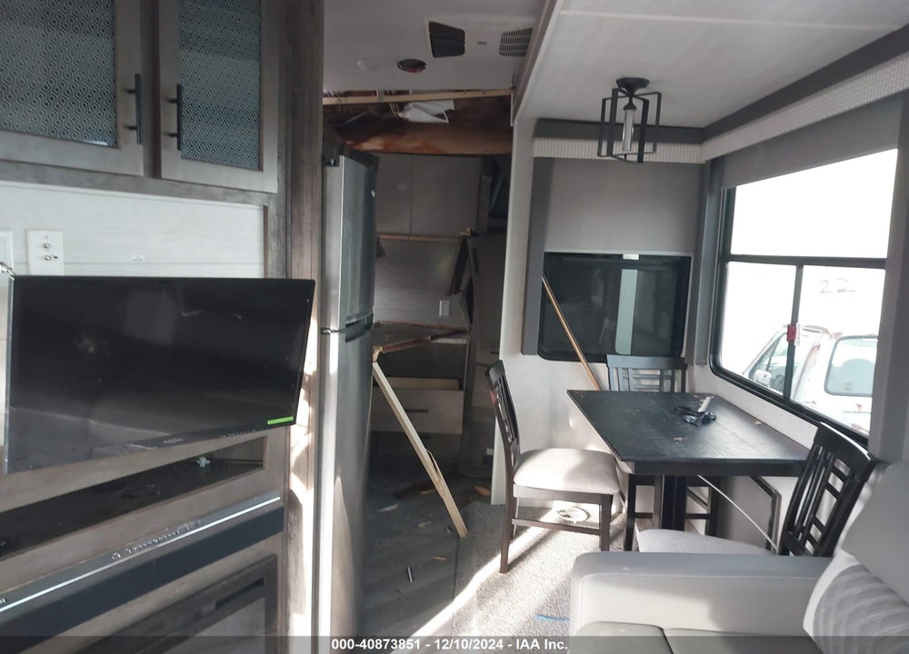 2021 FOREST RIVER WILDWOOD LODGE VIN: 4X4TWDM2XMM059998
