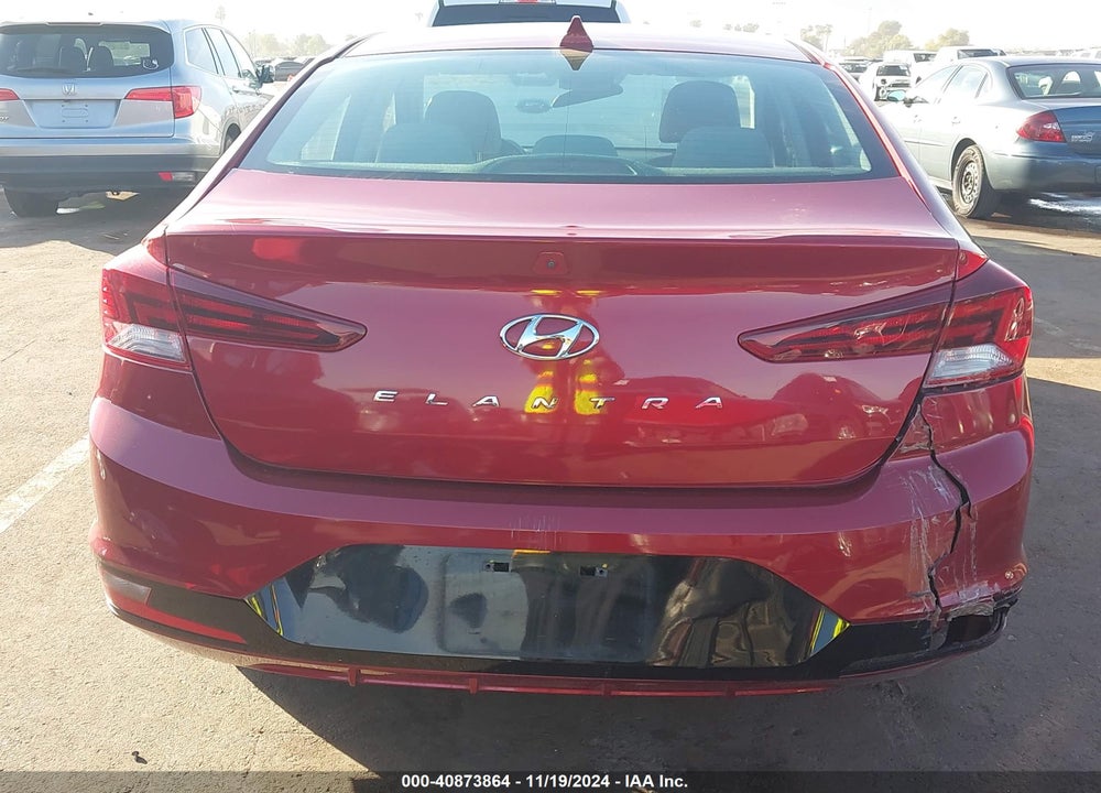 2019 HYUNDAI ELANTRA SEL VIN: KMHD84LF4KU767956
