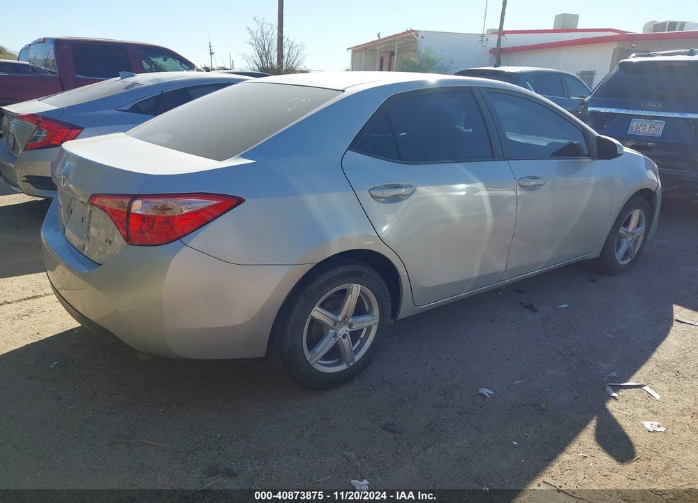 2018 TOYOTA COROLLA LE VIN: 5YFBURHE6JP815487
