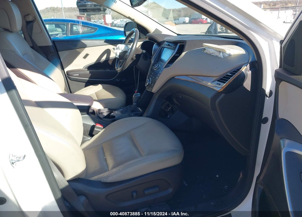 2016 HYUNDAI SANTA FE VIN: KM8SR4HF4GU163795