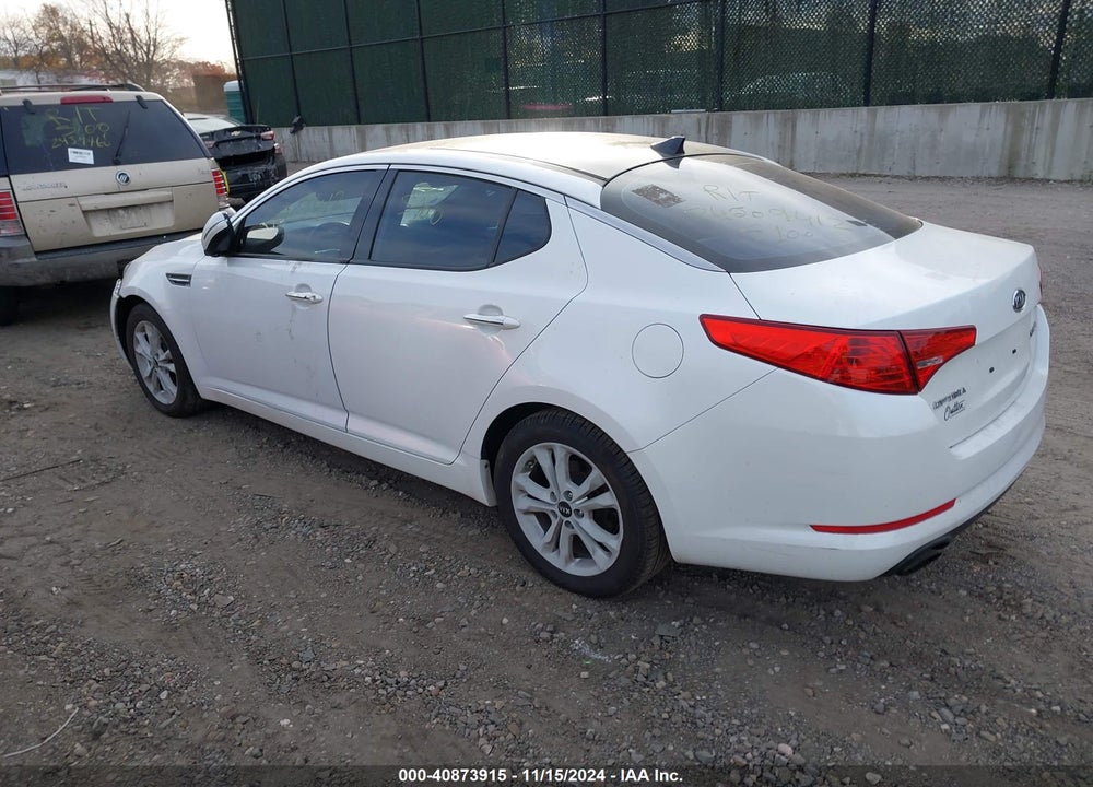 2011 KIA OPTIMA EX TURBO VIN: KNAGN4A69B5158009