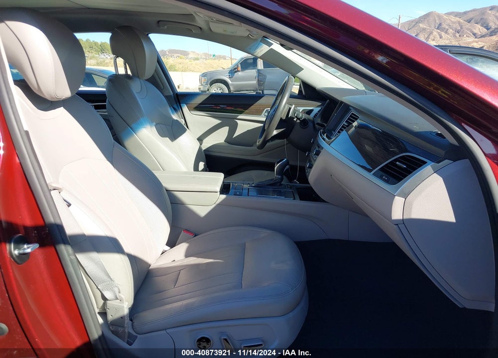 2016 HYUNDAI GENESIS 3.8 VIN: KMHGN4JE4GU117452