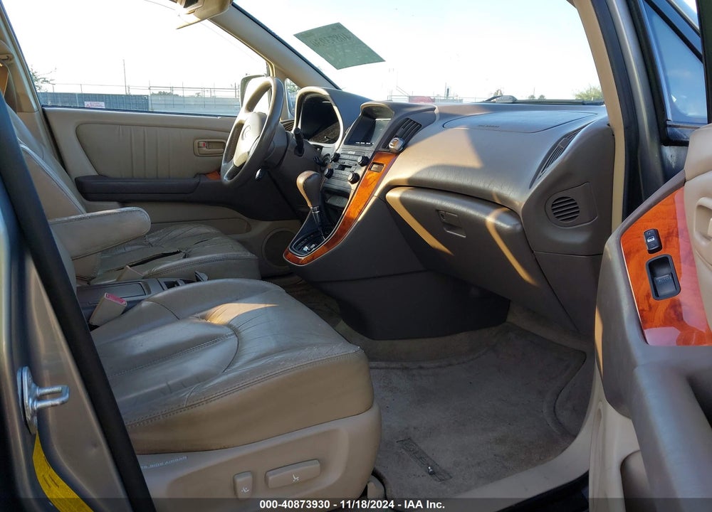 2000 LEXUS RX 300 VIN: JT6GF10U7Y0076825