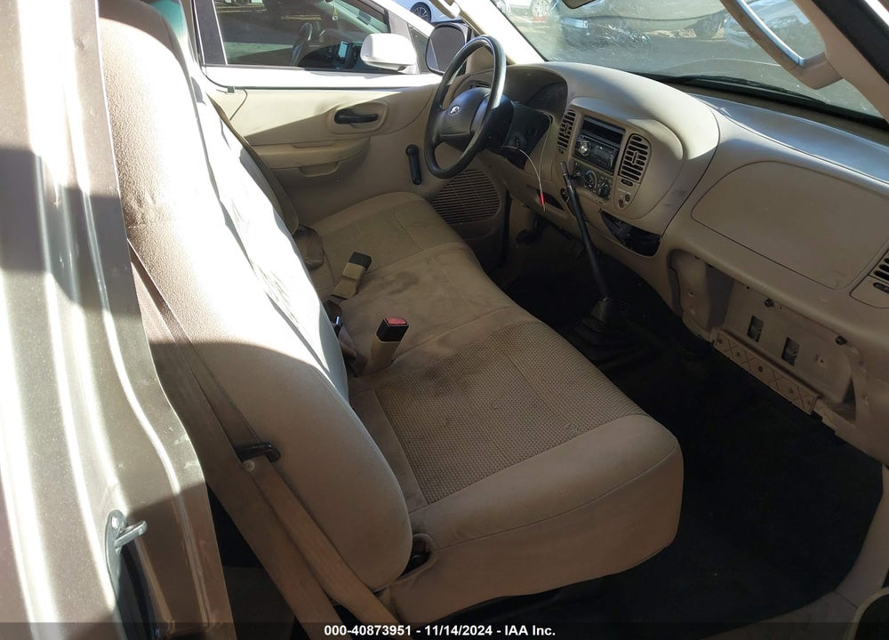 2004 FORD F-150 HERITAGE XL/XLT VIN: 2FTRX17284CA41328