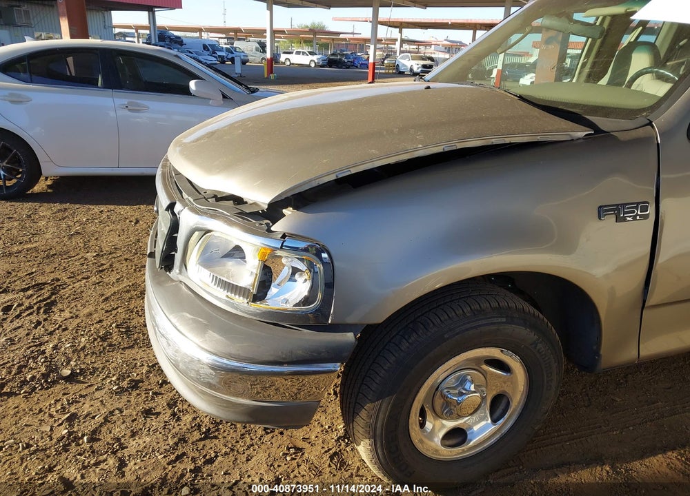 2004 FORD F-150 HERITAGE XL/XLT VIN: 2FTRX17284CA41328