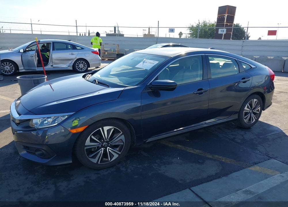 2018 HONDA CIVIC EX-T VIN: JHMFC1F31JX023092