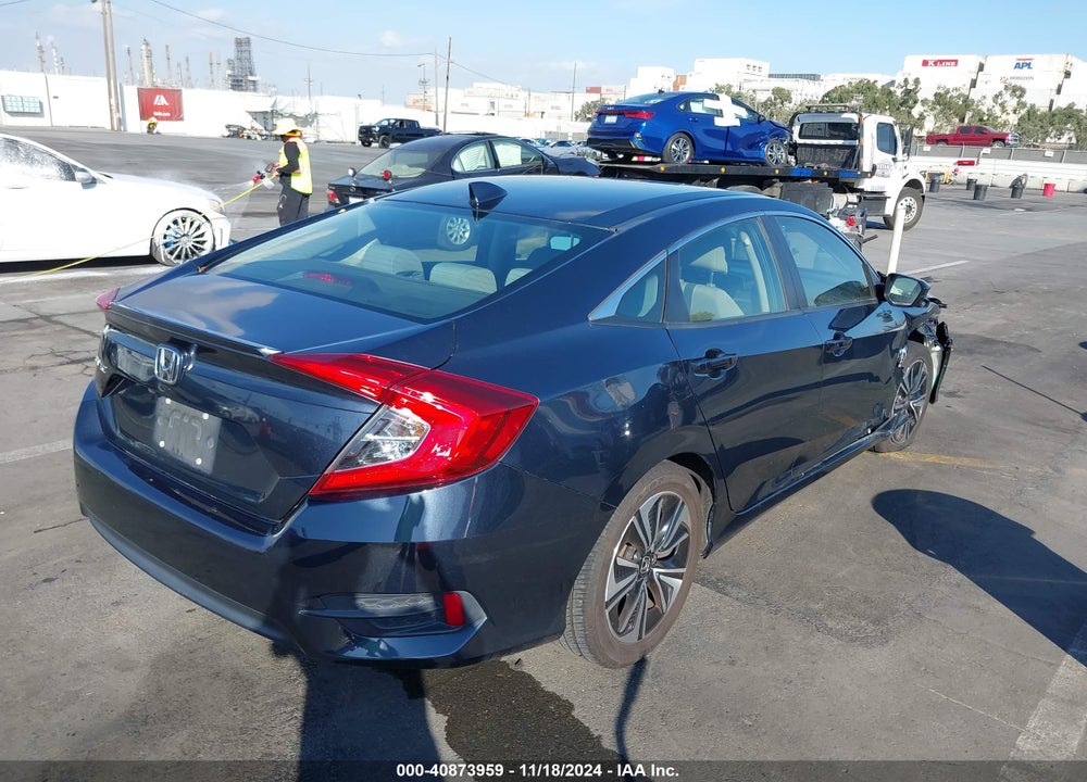 2018 HONDA CIVIC EX-T VIN: JHMFC1F31JX023092