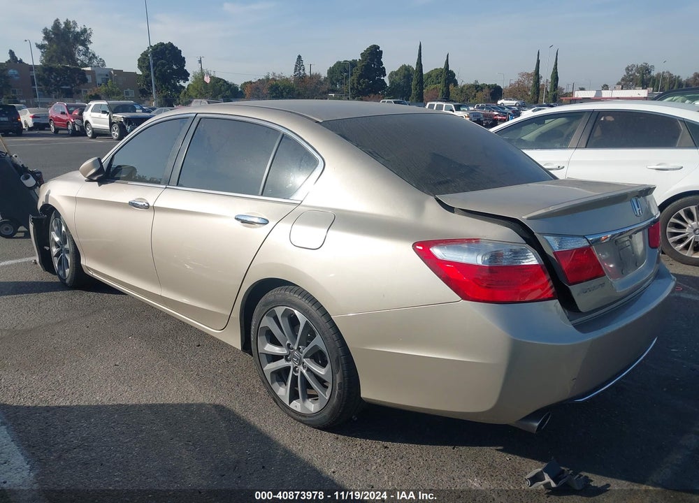 2015 HONDA ACCORD SPORT VIN: 1HGCR2F52FA136121