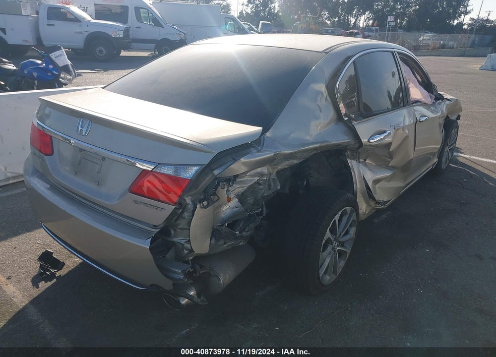 2015 HONDA ACCORD SPORT VIN: 1HGCR2F52FA136121