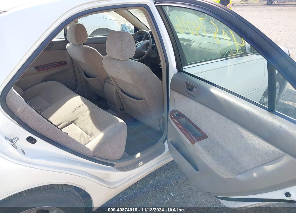 2004 TOYOTA CAMRY LE VIN: JTDBE32K940283448