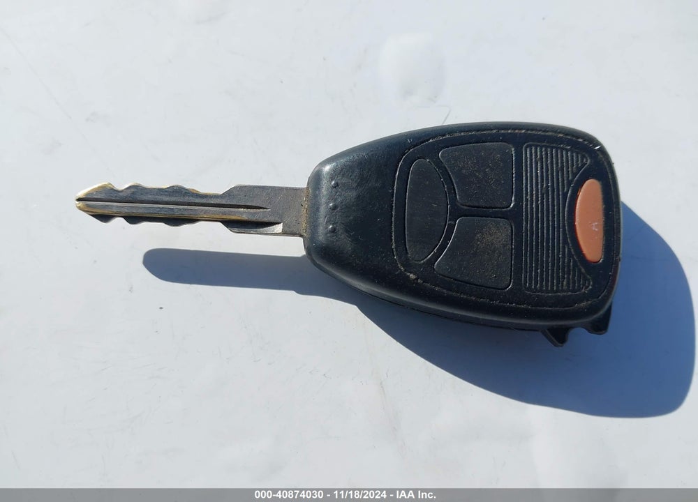 2005 JEEP LIBERTY SPORT VIN: 1J4GL48K05W521043