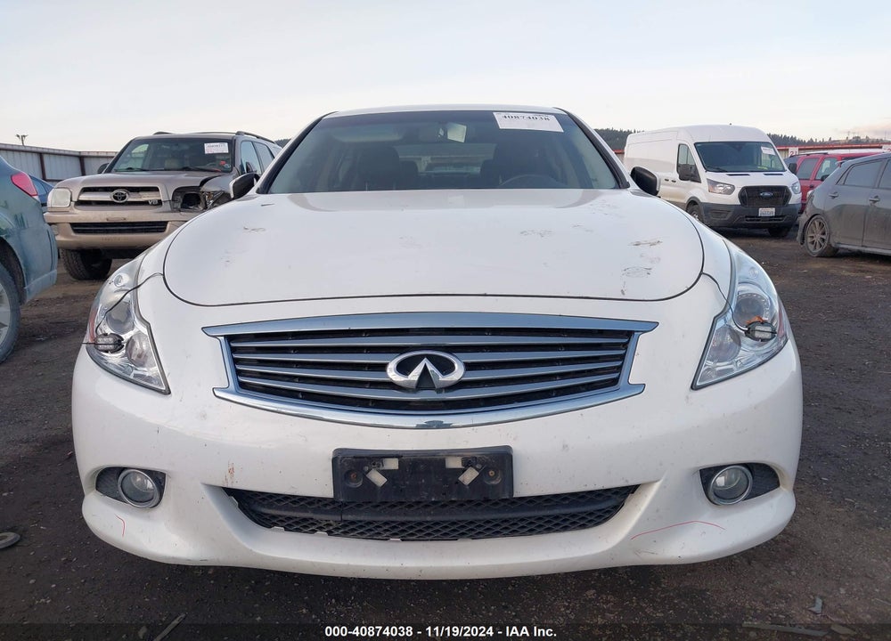 2015 INFINITI Q40 VIN: JN1CV6AP4FM500230