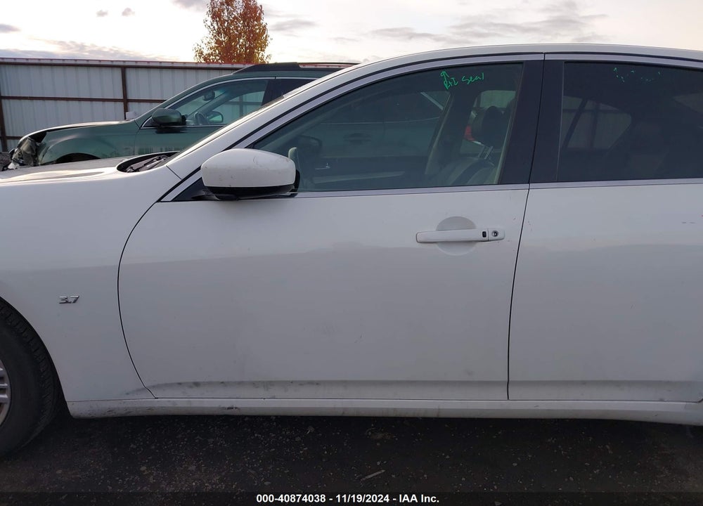2015 INFINITI Q40 VIN: JN1CV6AP4FM500230