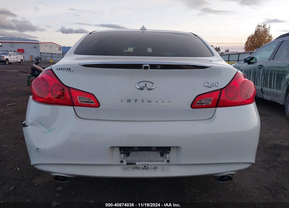 2015 INFINITI Q40 VIN: JN1CV6AP4FM500230