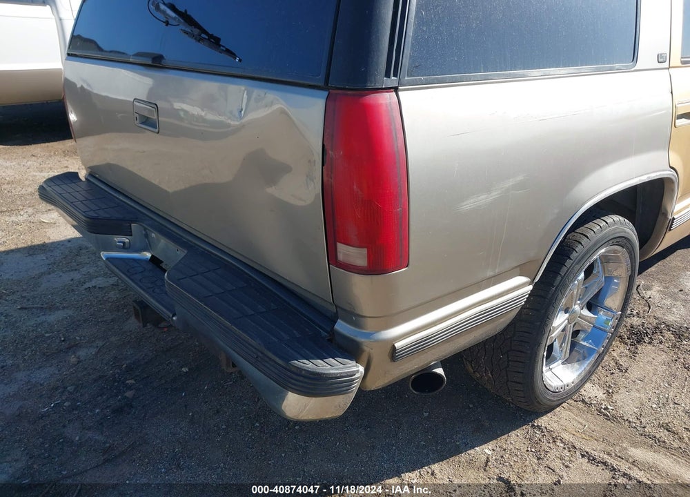 1999 CHEVROLET TAHOE LS VIN: 1GNEC13R7XJ538722