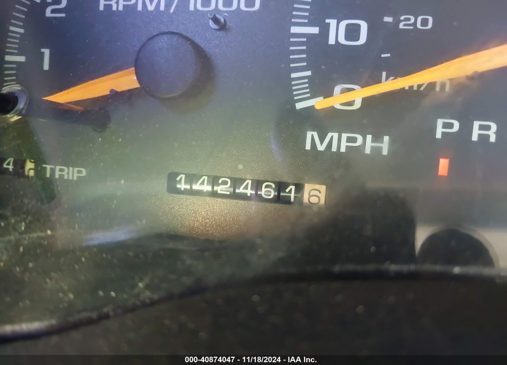 1999 CHEVROLET TAHOE LS VIN: 1GNEC13R7XJ538722