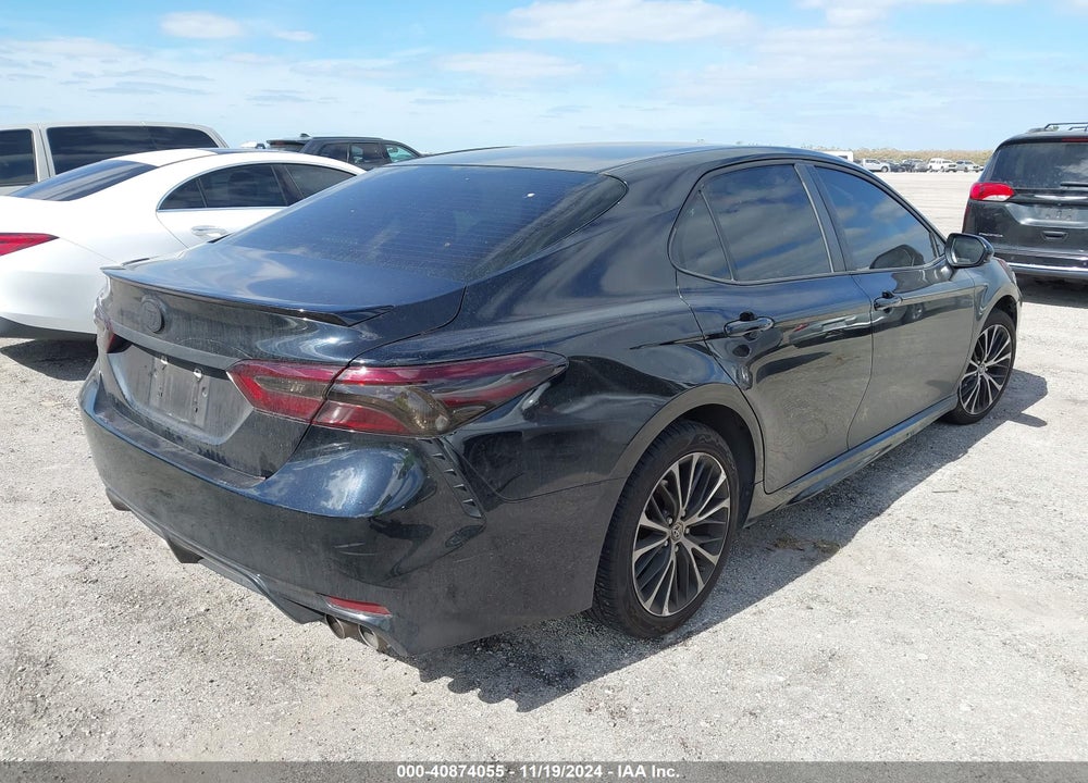 2018 TOYOTA CAMRY SE VIN: JTNB11HK3J3038531