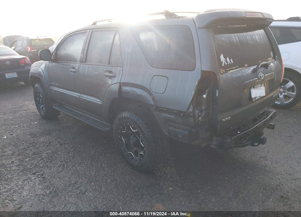 2005 TOYOTA 4RUNNER LIMITED V8 VIN: JTEBT17R750048821