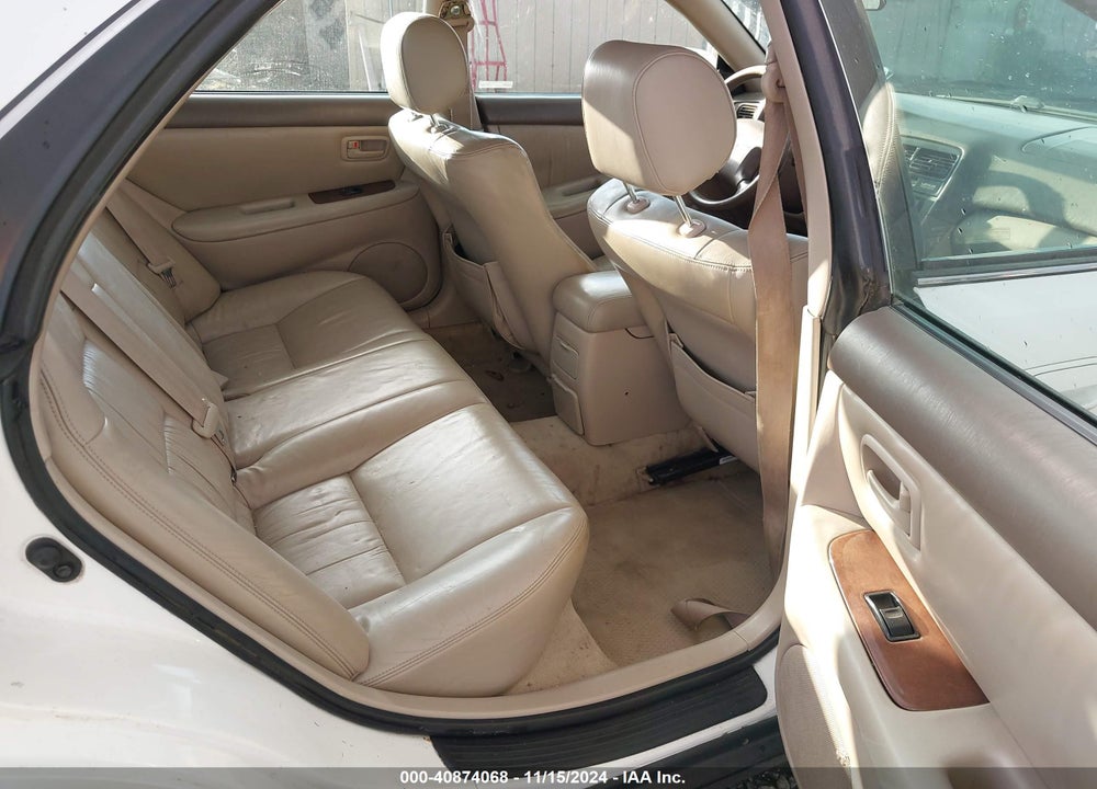 1998 LEXUS ES 300 VIN: JT8BF28GXW5045753