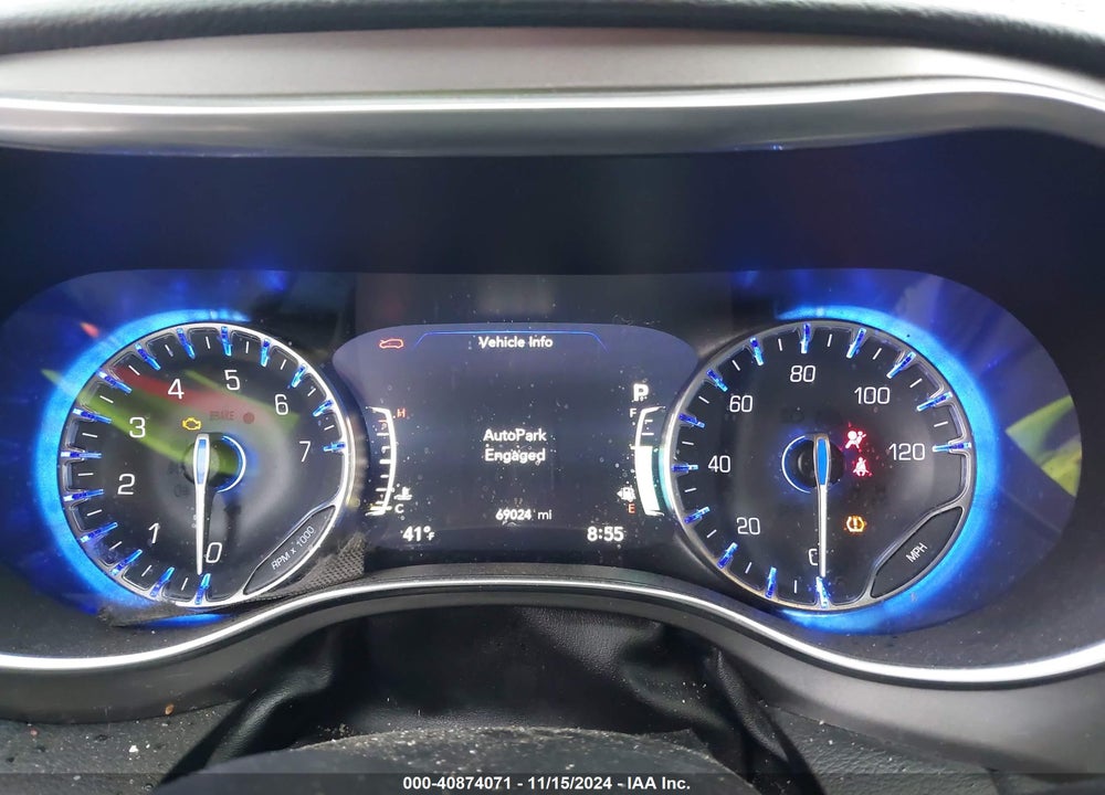 2019 CHRYSLER PACIFICA VIN: 2C4RC1GG1KR609369