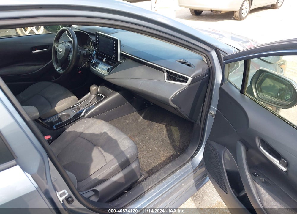 2020 TOYOTA COROLLA LE VIN: JTDEPRAE2LJ028705