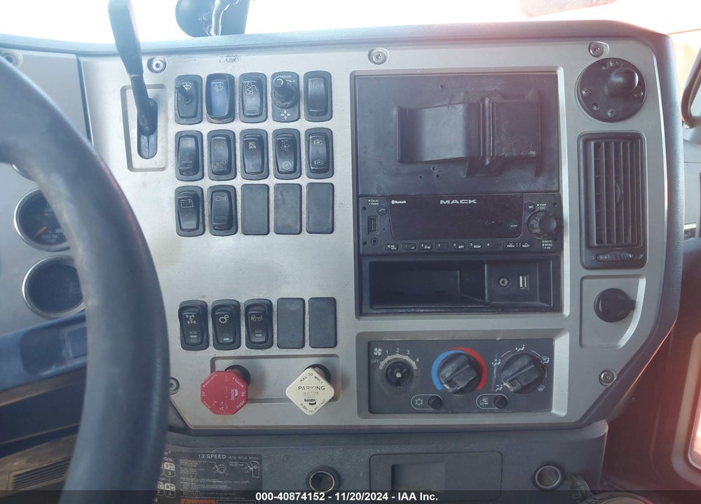 2014 MACK CXU613 CXU600 VIN: 1M1AW02Y5EM036885