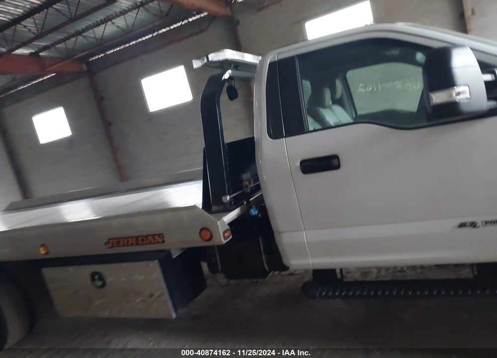 2021 FORD F-600 CHASSIS XL VIN: 1FDFF6KT5MDA14392