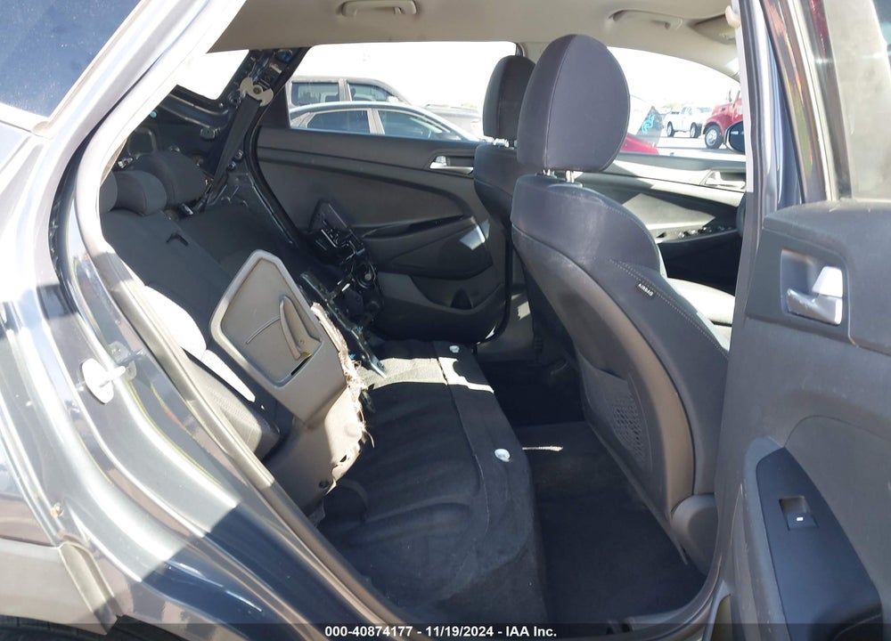 2019 HYUNDAI TUCSON SE VIN: KM8J2CA44KU872626