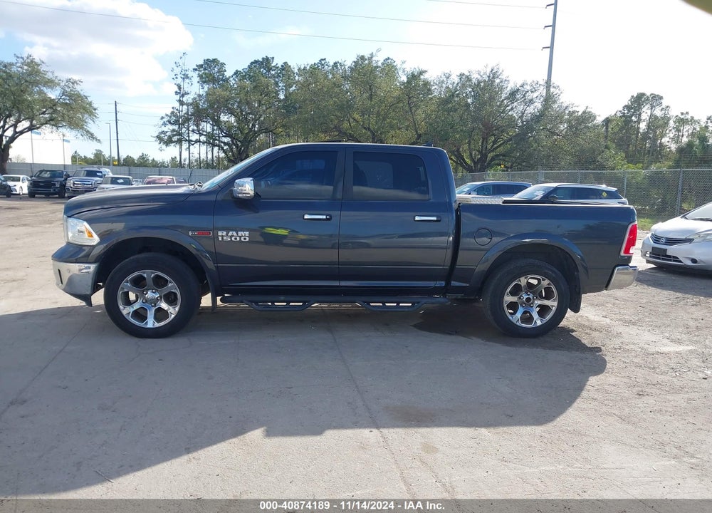 2017 RAM 1500 LAIE  4X4 5'7 BOX VIN: 1C6RR7NM8HS872063