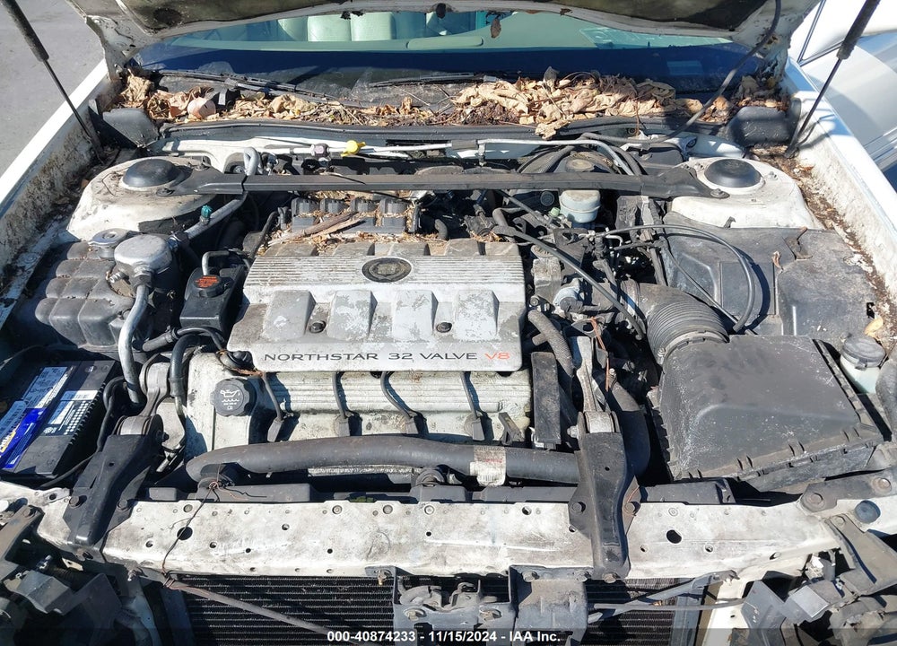 1998 CADILLAC DEVILLE CONCOURS VIN: 1G6KF5497WU724527