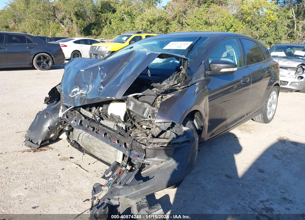 2016 FORD FOCUS SE VIN: 1FADP3K27GL233921