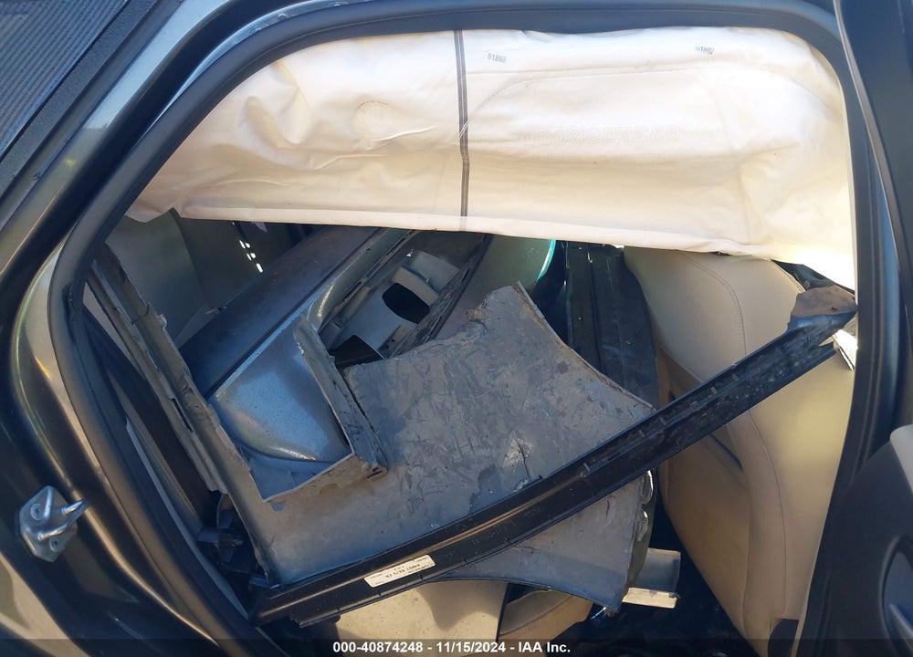 2016 FORD FOCUS SE VIN: 1FADP3K27GL233921