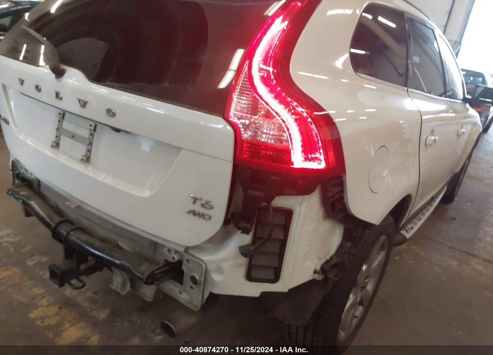 2013 VOLVO XC60 T6 VIN: YV4902DZ3D2429894