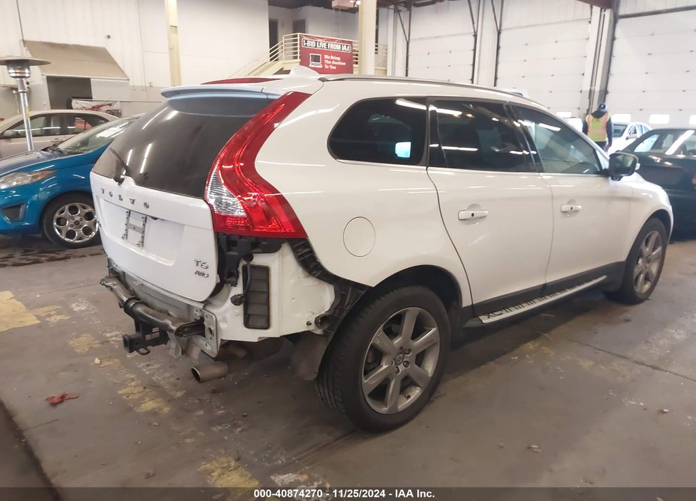2013 VOLVO XC60 T6 VIN: YV4902DZ3D2429894