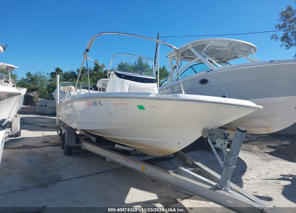 2014 BOSTON WHALER OTHER VIN: BWCE2574G414