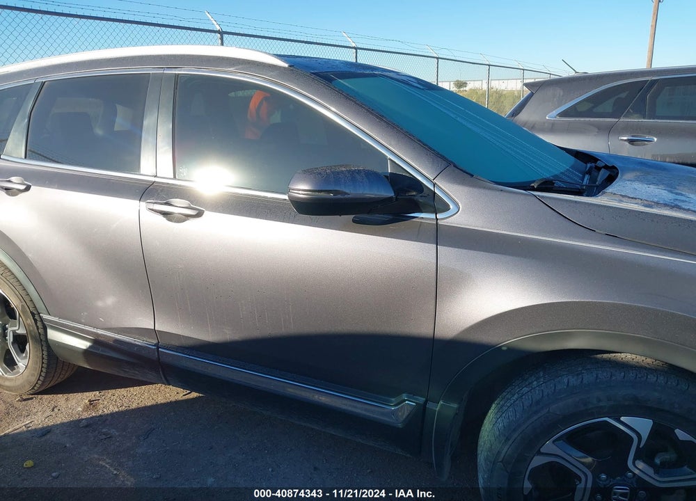 2018 HONDA CR-V TOURING VIN: 7FARW1H96JE030786