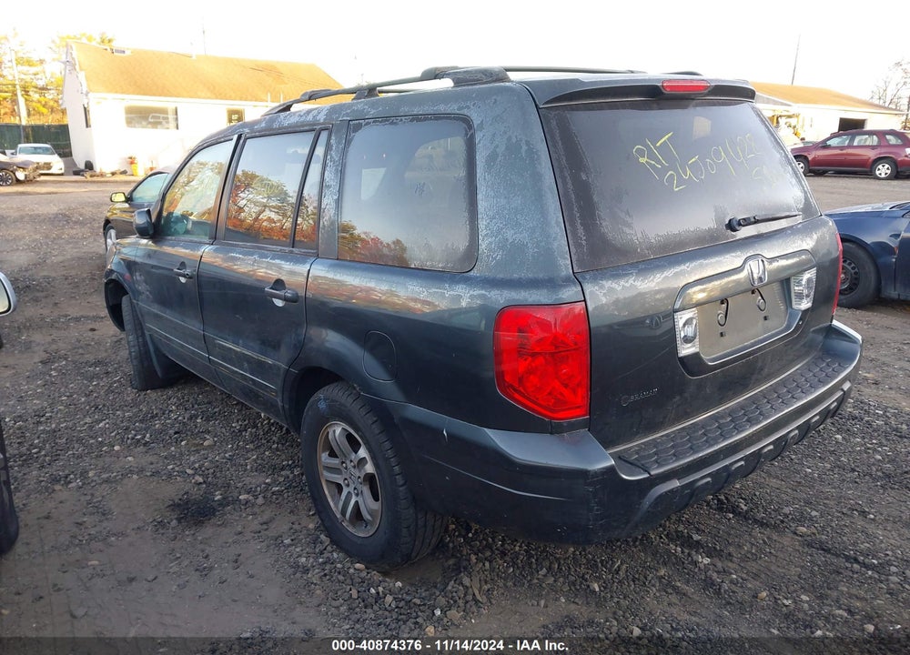 2005 HONDA PILOT EX VIN: 5FNYF18485B039295