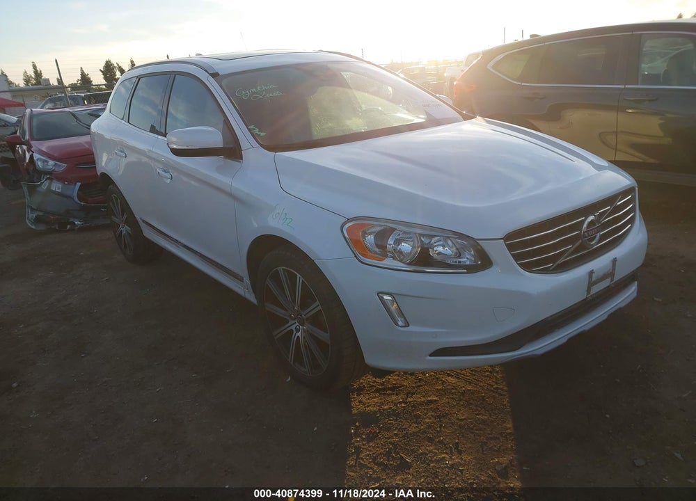 2016 VOLVO XC60 T5 DRIVE-E PREMIER VIN: YV440MDKXG2832381