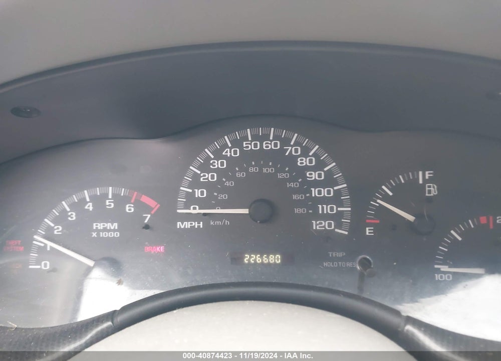 2001 CHEVROLET MALIBU VIN: 1G1ND52J016100572