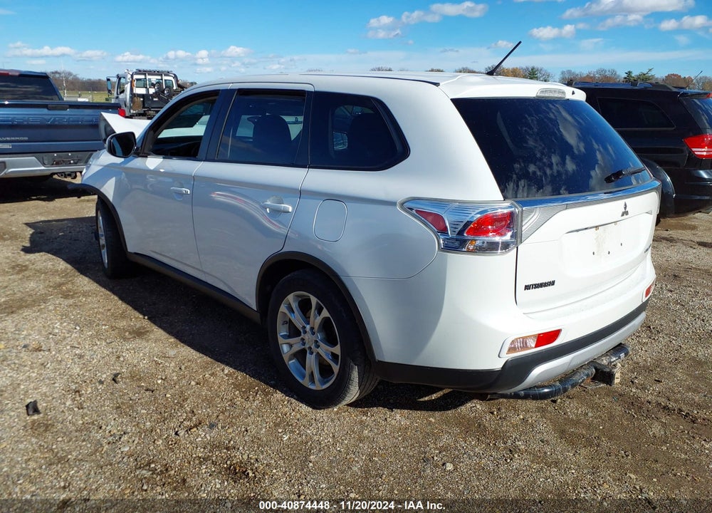 2015 MITSUBISHI OUTLANDER SE VIN: JA4AD3A31FZ011946