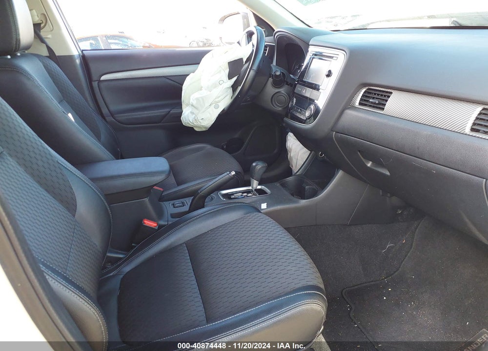2015 MITSUBISHI OUTLANDER SE VIN: JA4AD3A31FZ011946