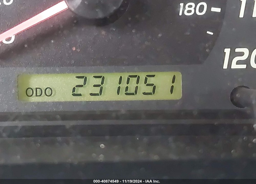 2006 TOYOTA TUNDRA LIMITED V8 VIN: 5TBDT48146S533612