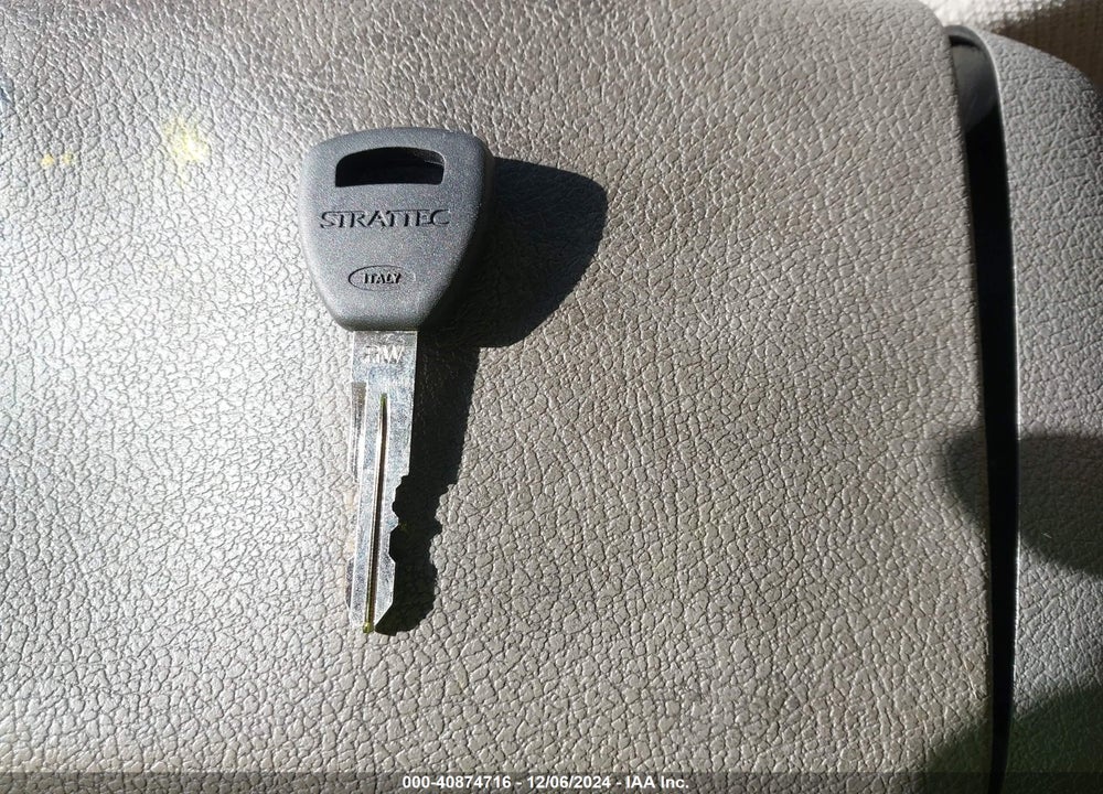 2003 ACURA RL 3.5 VIN: JH4KA96563C001510